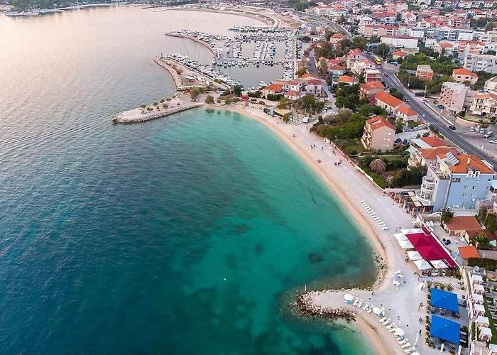 With A Parking Space Podstrana, Split - 15743 شقة